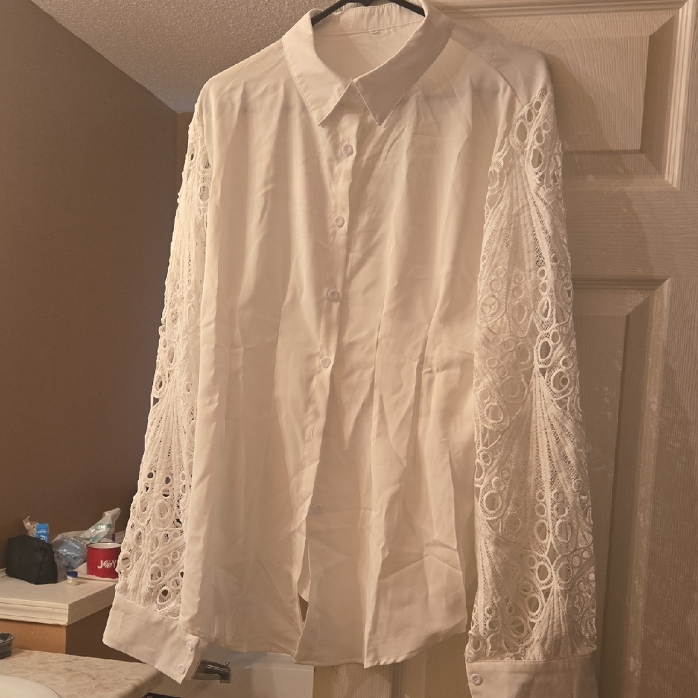 Elegant White Lace Sleeve Blouse